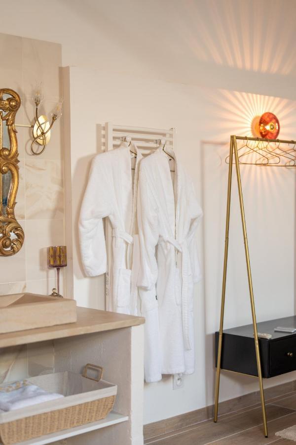 L'Avant Scene Meuble 5 Etoiles Parking Gratuit Jacuzzi Avignon Exterior photo